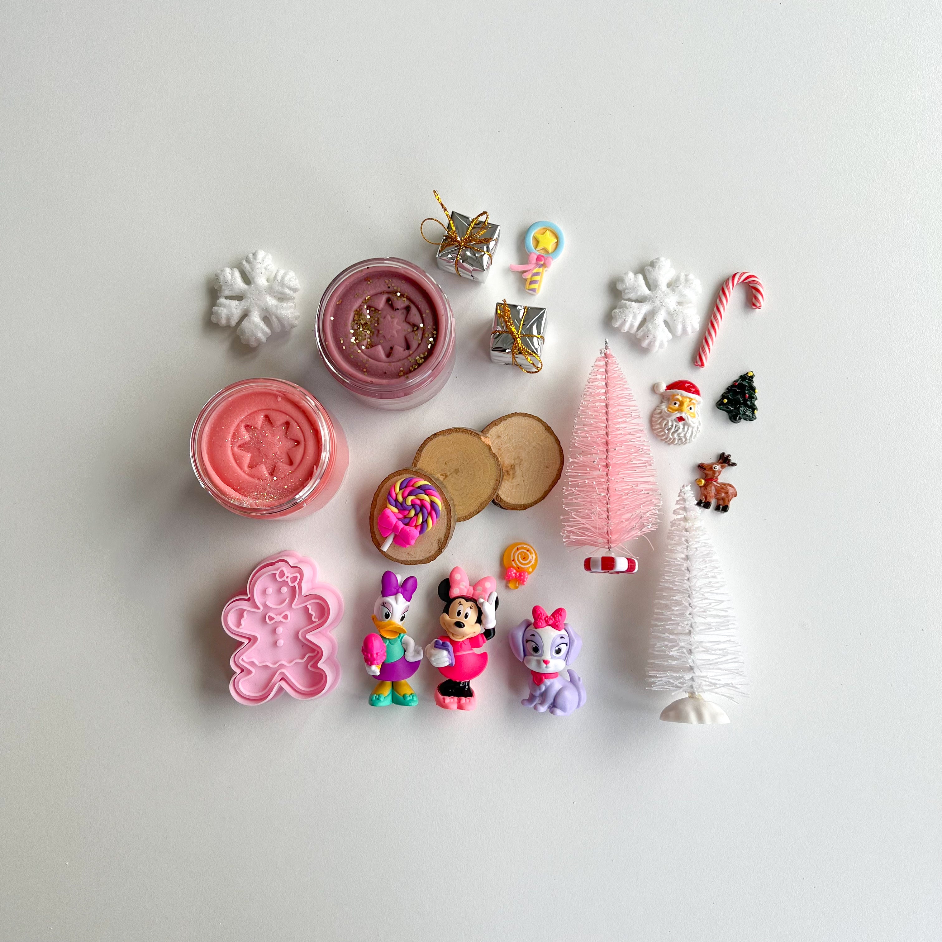 Minnie Mouse Mini Kits!