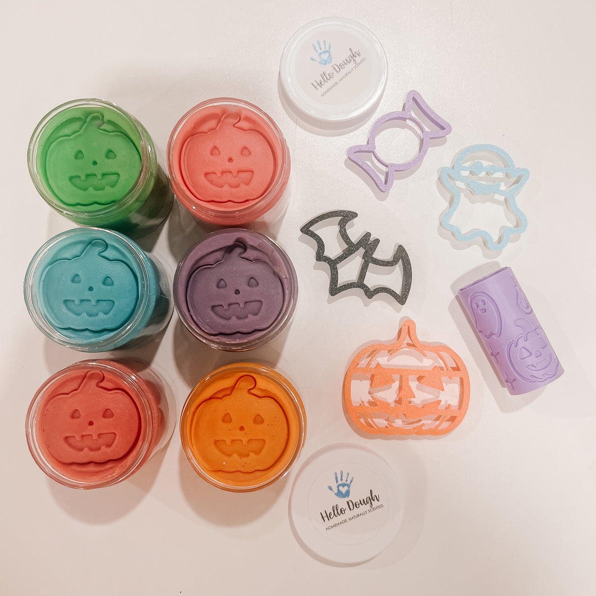6 pack- 2oz jars + roller & cutters